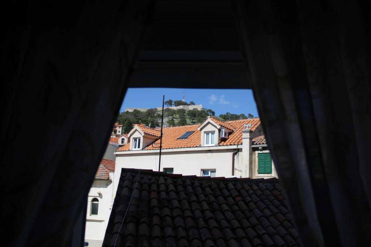 Charming Old Town Apartment Sibenik Luaran gambar