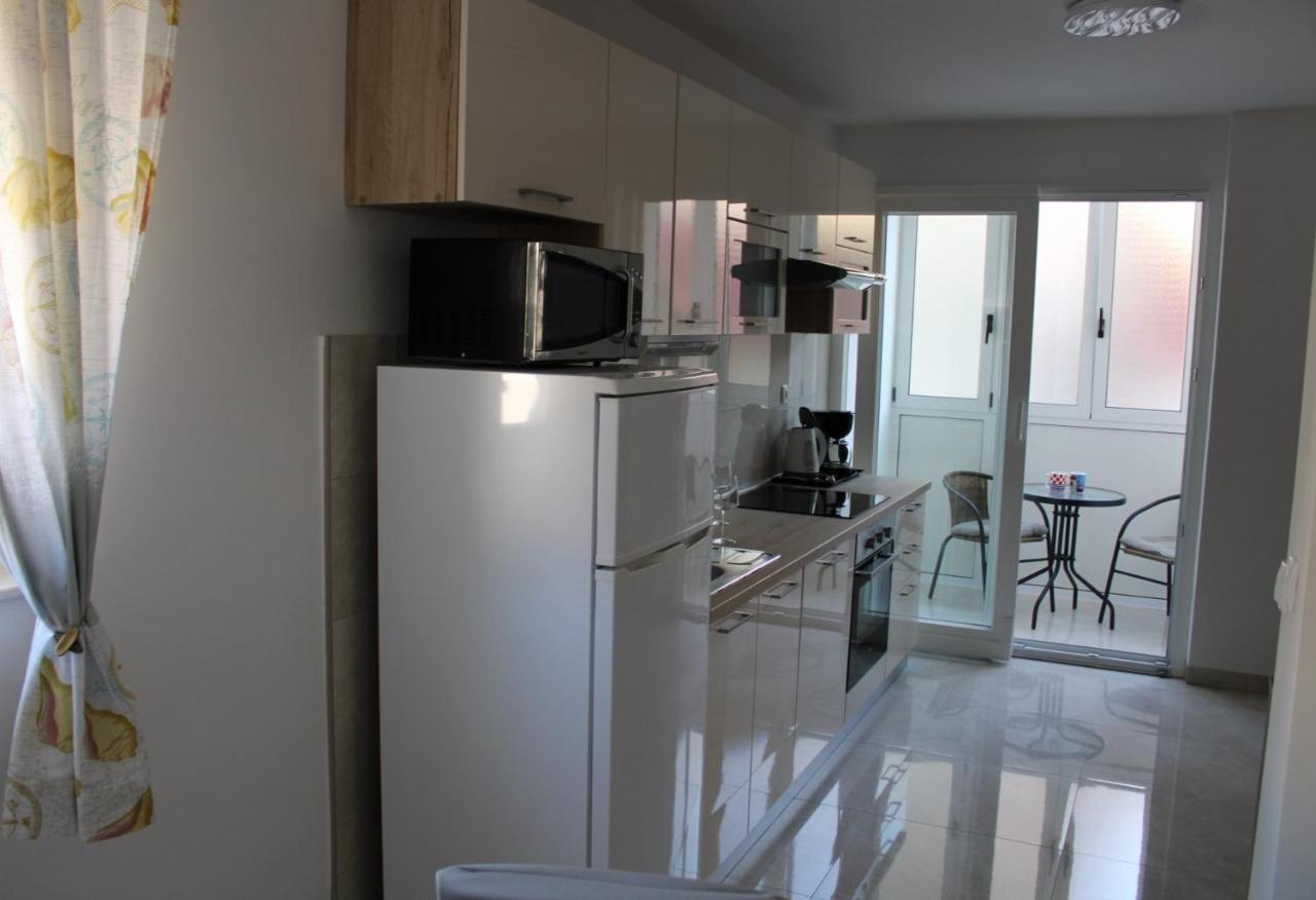Charming Old Town Apartment Sibenik Luaran gambar