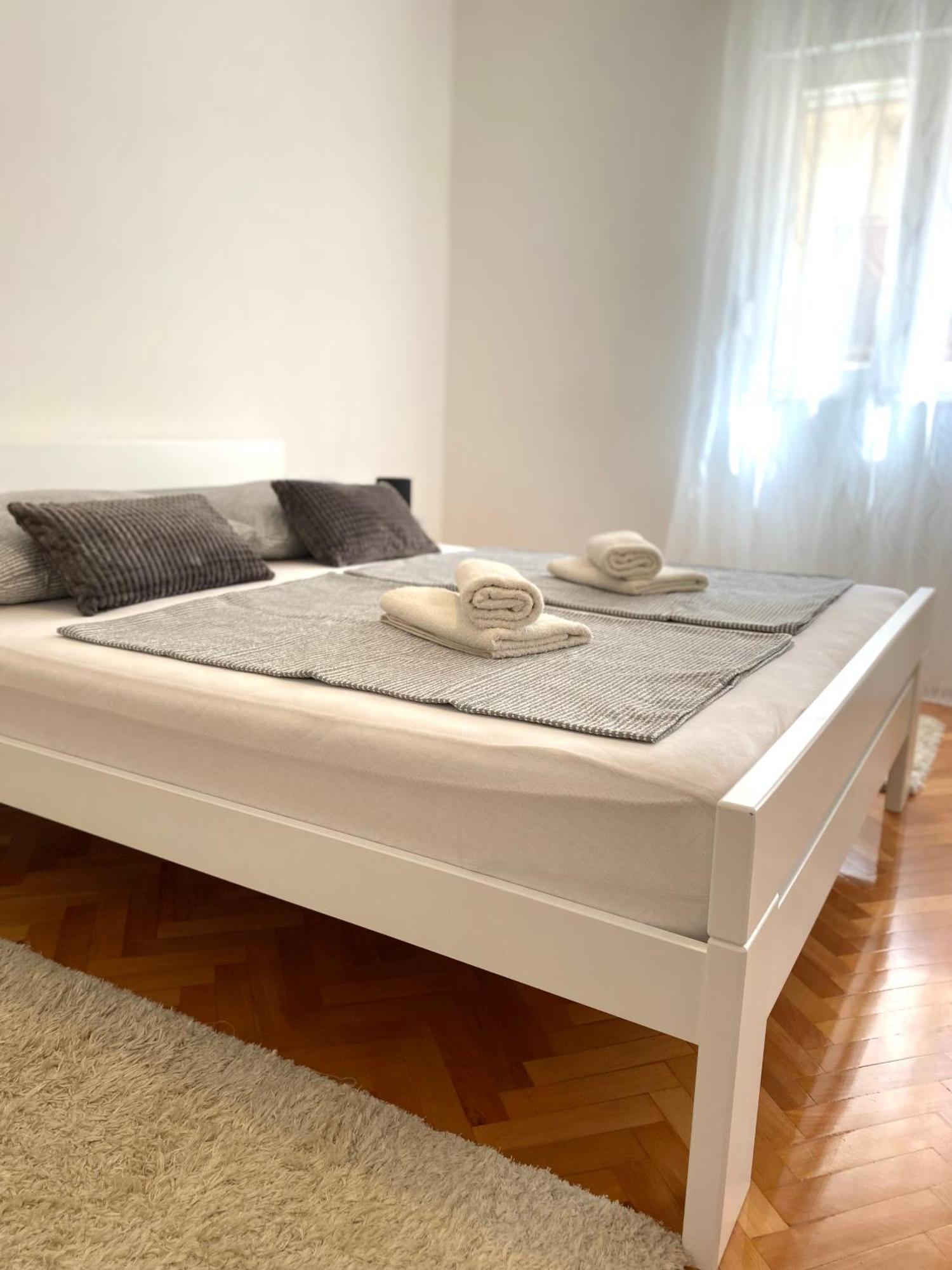 Charming Old Town Apartment Sibenik Luaran gambar