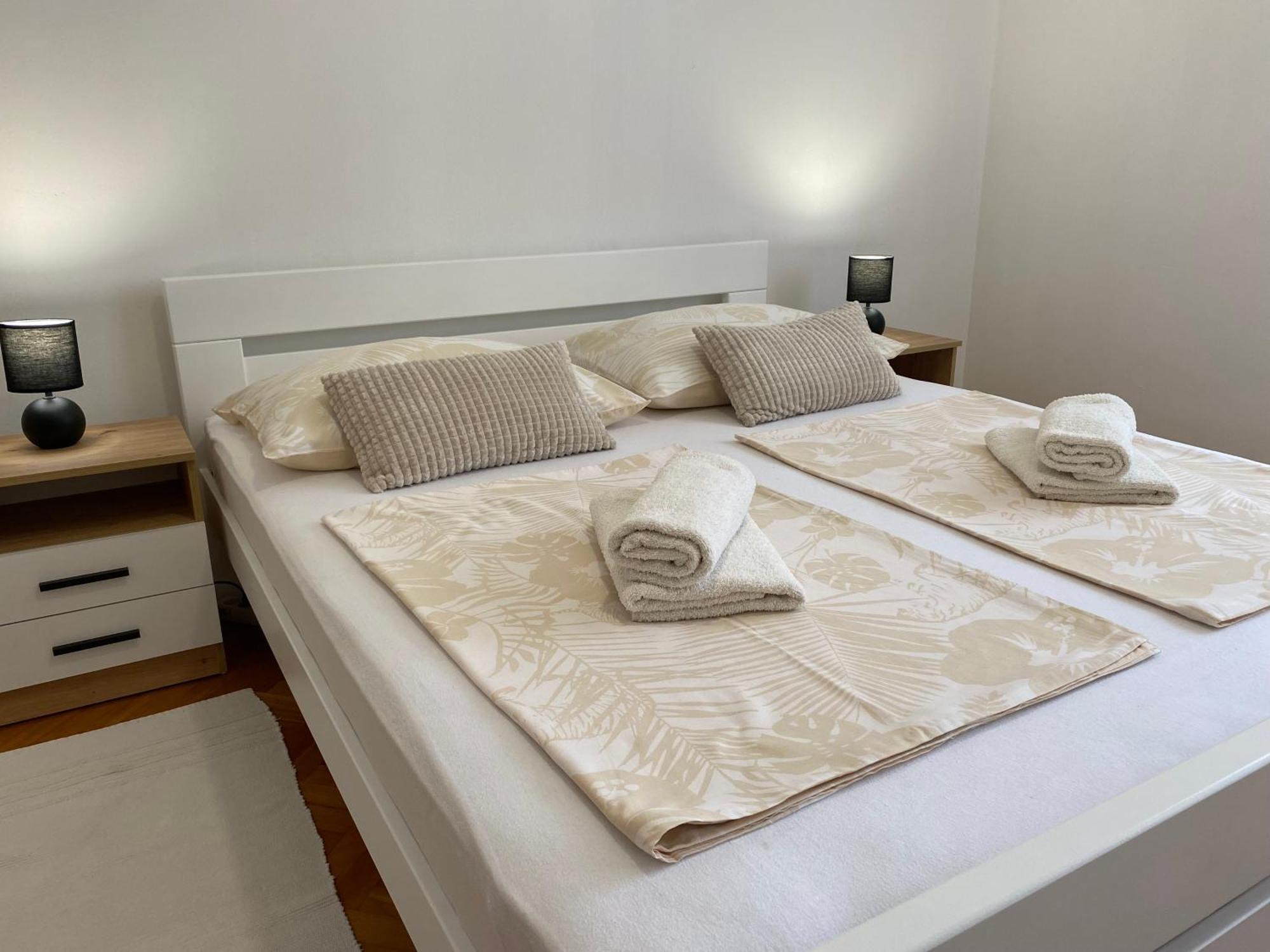 Charming Old Town Apartment Sibenik Luaran gambar