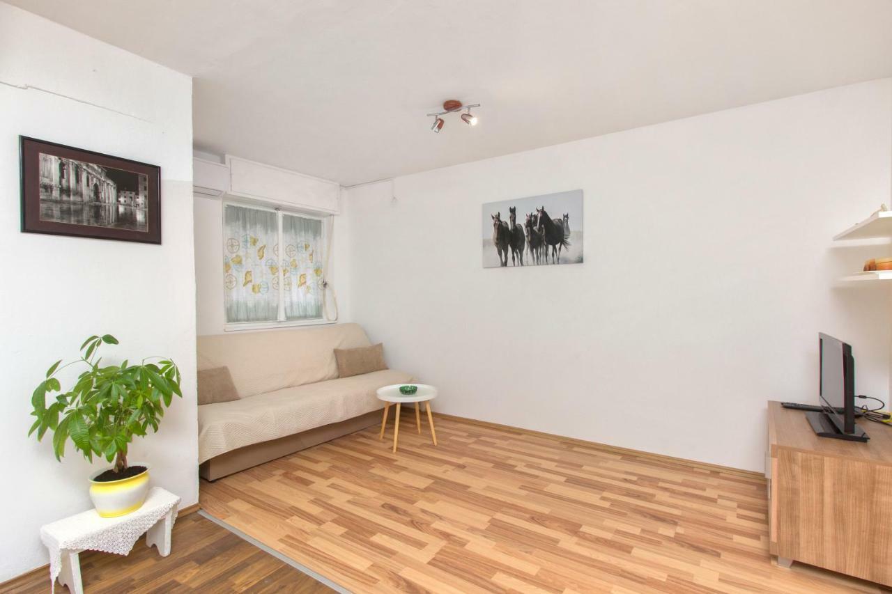Charming Old Town Apartment Sibenik Luaran gambar