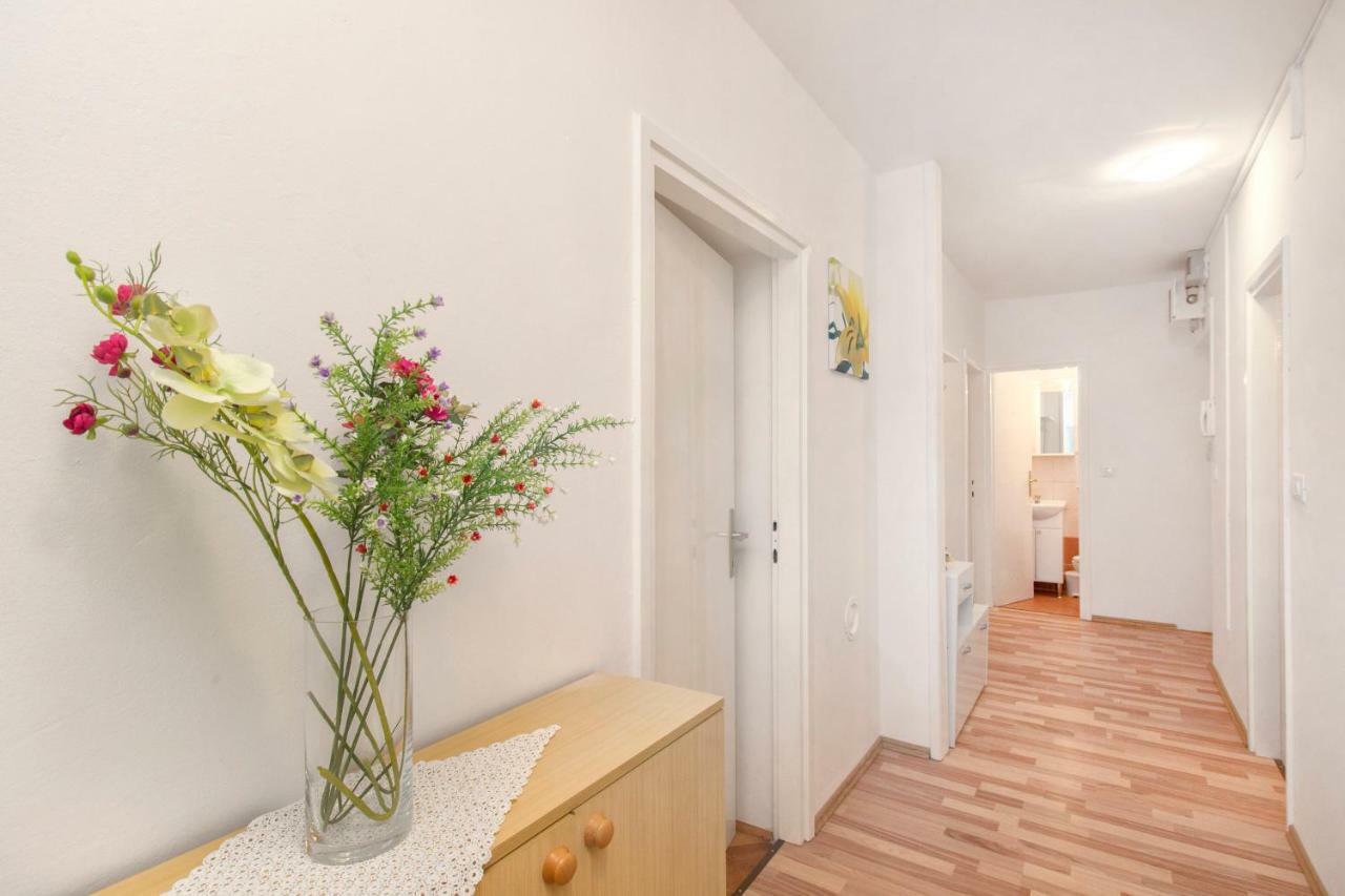 Charming Old Town Apartment Sibenik Luaran gambar