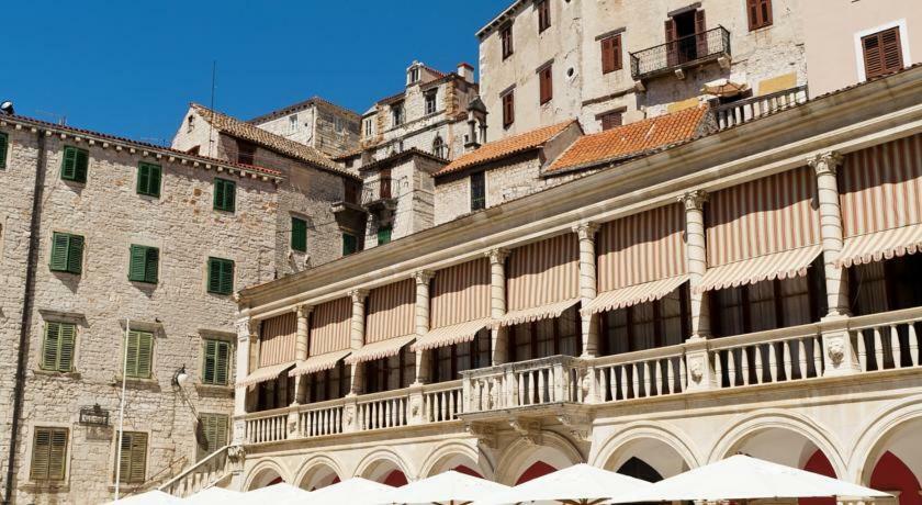 Charming Old Town Apartment Sibenik Luaran gambar